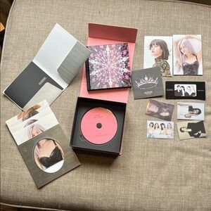 BLACKPINK  The Album Collector CD W/ Photo Cards Book Extras